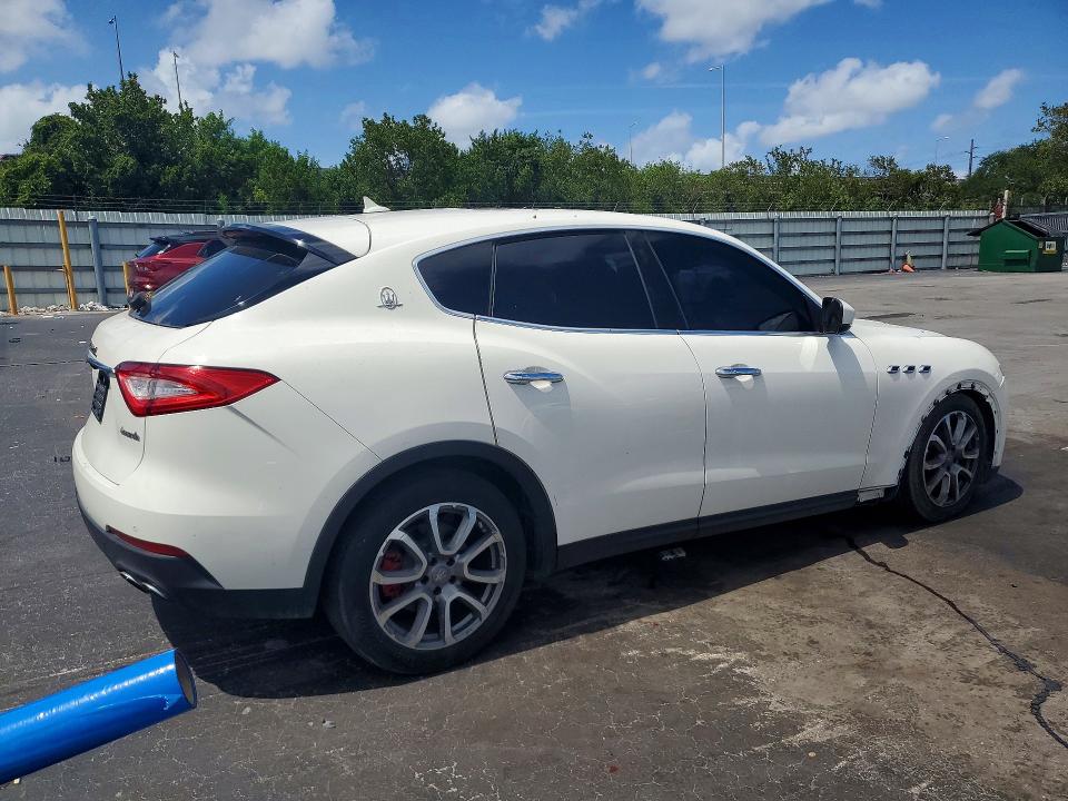 54822686 :رقم المزاد ، ZN661XUA6JX292117 vin ، 2018 Maserati Levante مزاد بيع