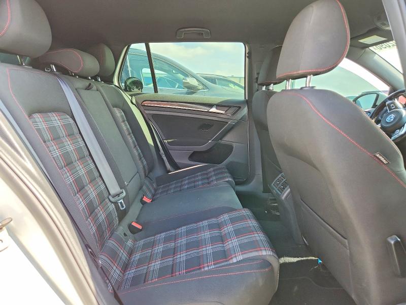Продажа на аукционе авто 2017 Volkswagen Gti, vin: 3VW4T7AU7HM008976, номер лота: 54002096