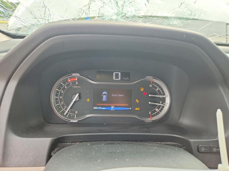 52450256 :رقم المزاد ، 5FNYF6H63GB047631 vin ، 2016 Honda Pilot مزاد بيع