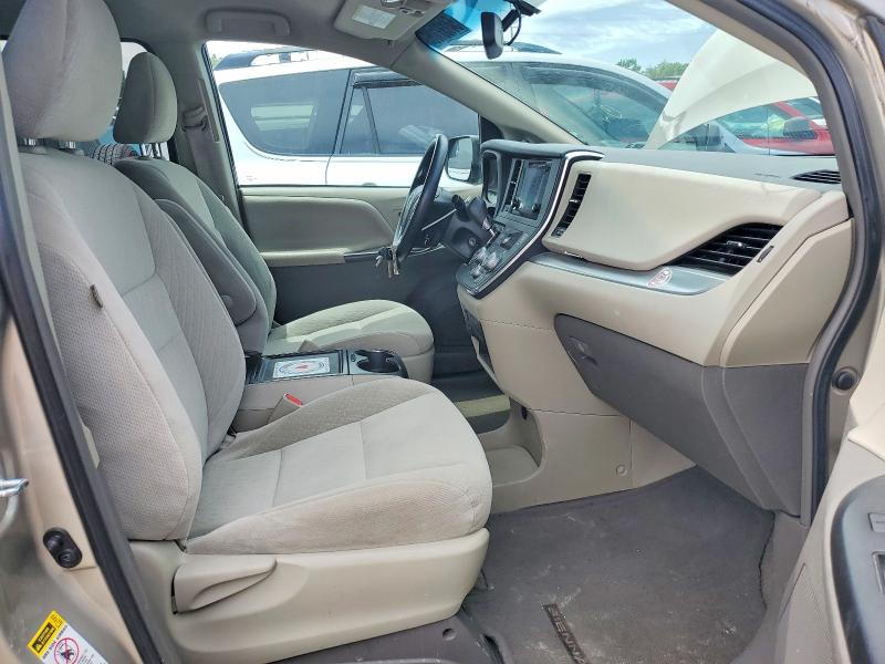 54133106 :رقم المزاد ، 5TDKK3DC0FS690055 vin ، 2015 Toyota Sienna مزاد بيع