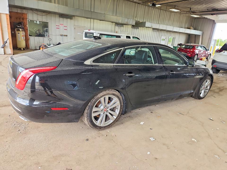 2016 Jaguar Xjl მანქანა იყიდება აუქციონზე, vin: SAJWJ2GD0G8V96171, აუქციონის ნომერი: 53185146