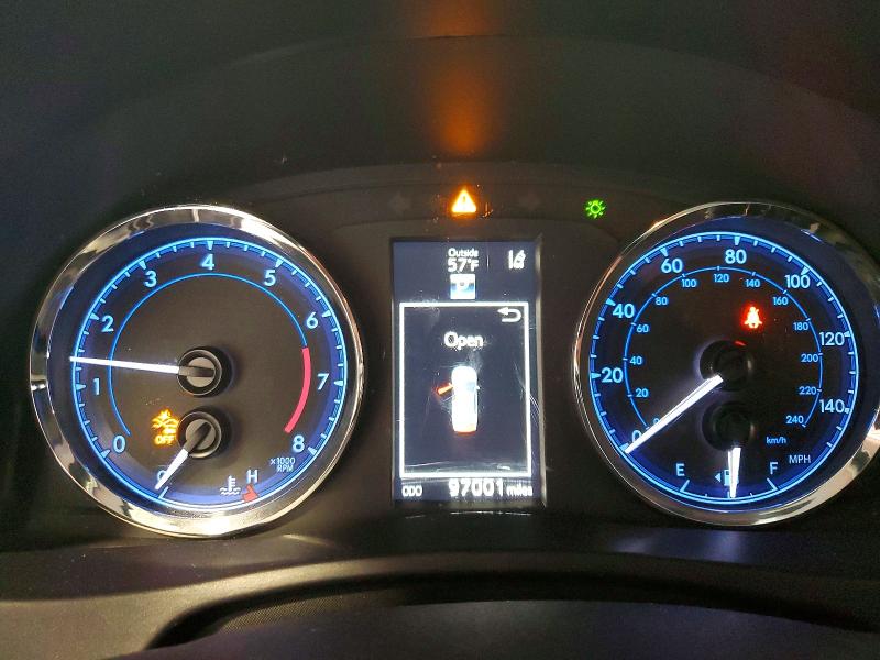 Продаж на аукціоні авто 2017 Toyota Corolla, vin: 5YFBURHE7HP658384, номер лоту: 52363096