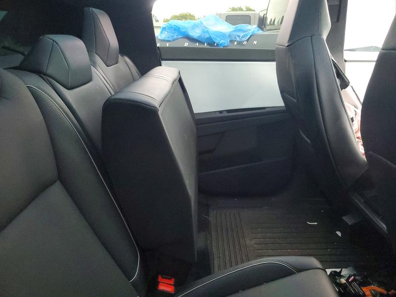 52414996 :رقم المزاد ، 7G2CEHED6RA001803 vin ، 2024 Tesla Cybertruck مزاد بيع