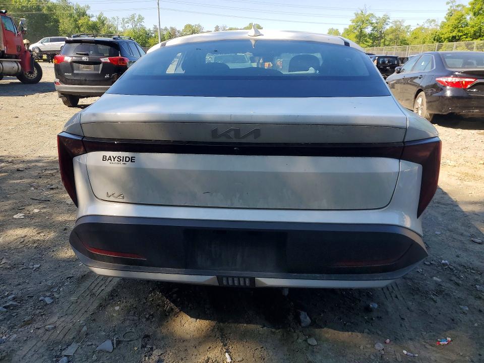 2025 Kia K4 მანქანა იყიდება აუქციონზე, vin: 3KPFT4DE8SE090216, აუქციონის ნომერი: 52347056