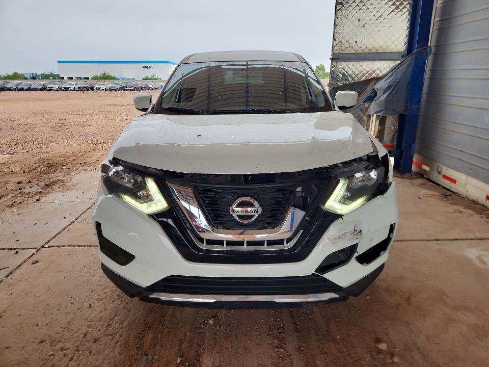 2017 Nissan Rogue მანქანა იყიდება აუქციონზე, vin: KNMAT2MT5HP544301, აუქციონის ნომერი: 52370306