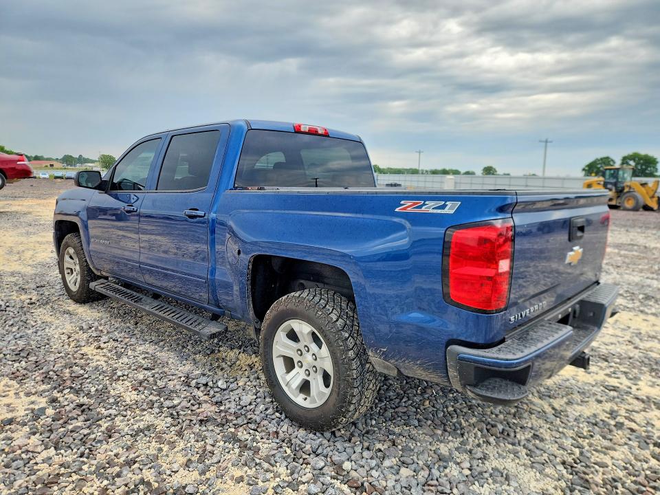 2017 Chevrolet Silverado მანქანა იყიდება აუქციონზე, vin: 3GCUKREC3HG431250, აუქციონის ნომერი: 53795726