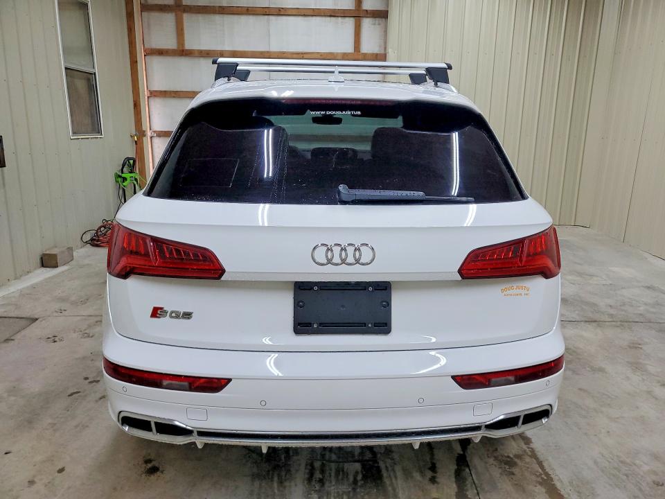 2018 Audi Sq5 Premium Plus მანქანა იყიდება აუქციონზე, vin: WA1A4AFYXJ2206759, აუქციონის ნომერი: 55174216