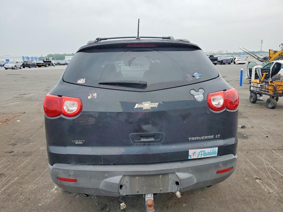 52770706 :رقم المزاد ، 1GNLRFED7AS124572 vin ، 2010 Chevrolet Traverse مزاد بيع