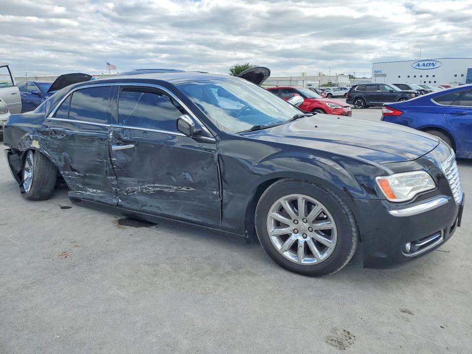Продажа на аукционе авто 2013 Chrysler 300c, vin: 2C3CCAEG3DH573352, номер лота: 52100746