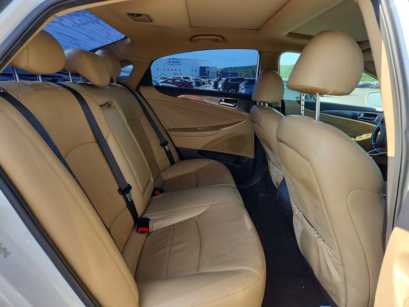 Auction sale of the 2015 Hyundai Sonata Hybrid, vin: KMHEC4A46FA123788, lot number: 51804076
