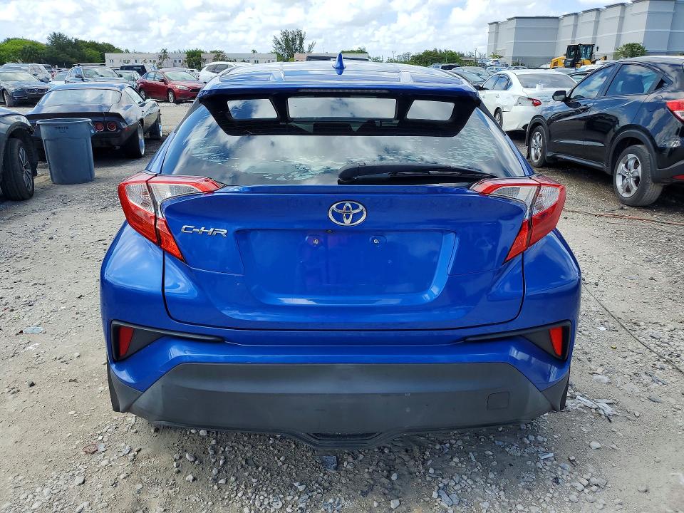 54271116 :رقم المزاد ، NMTKHMBX8JR004068 vin ، 2018 Toyota C-hr مزاد بيع