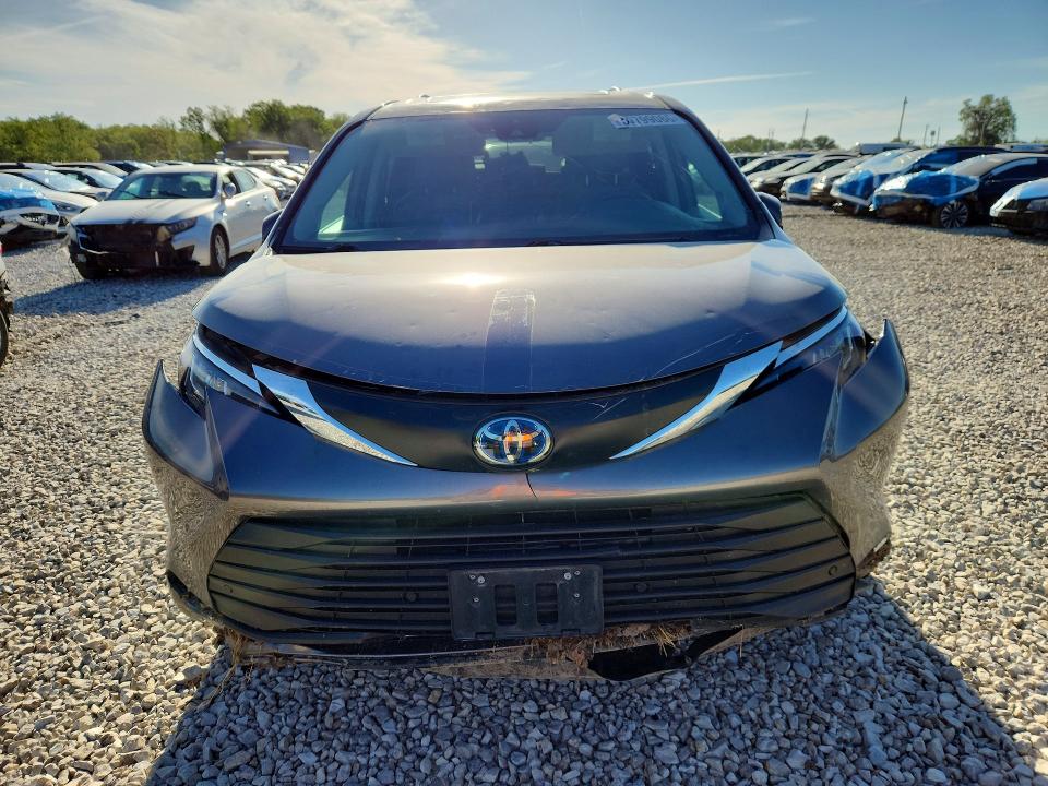 2022 Toyota Sienna მანქანა იყიდება აუქციონზე, vin: 5TDJRKEC1NS123285, აუქციონის ნომერი: 50799086
