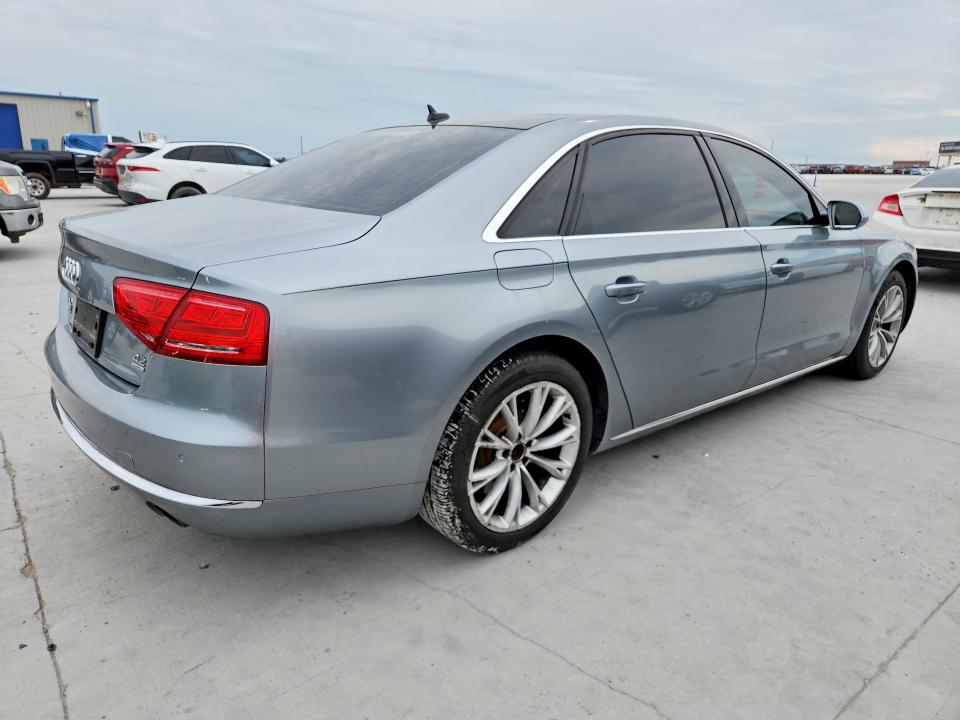 52540846 :رقم المزاد ، WAURVAFD2CN009652 vin ، 2012 Audi A8 مزاد بيع