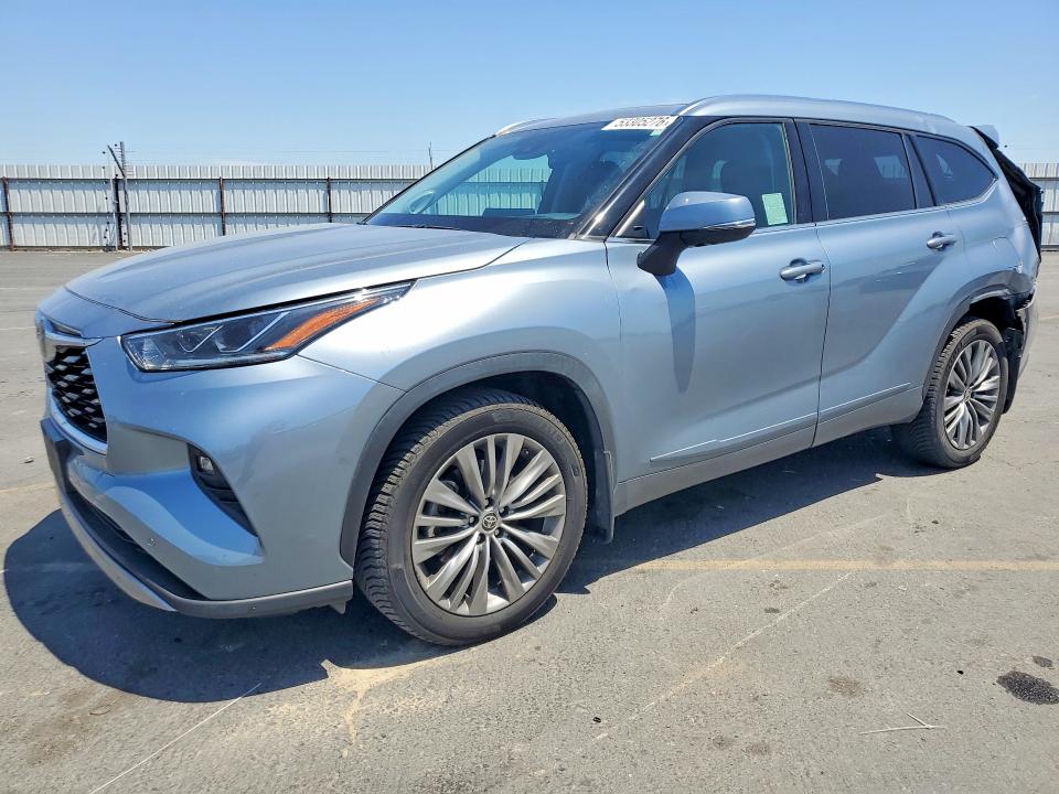 Auction sale of the 2021 Toyota Highlander, vin: 5TDFZRBH5MS120130, lot number: 53305276