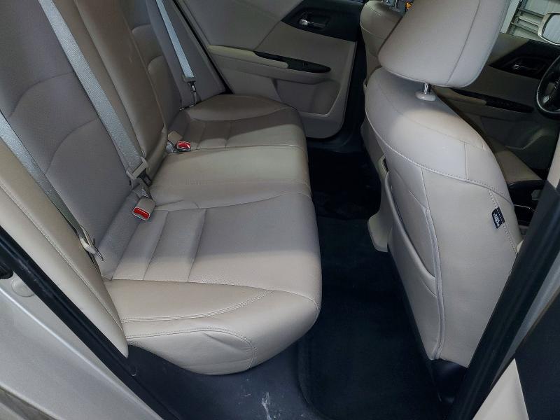 54340646 :رقم المزاد ، 1HGCR2F84FA025886 vin ، 2015 Honda Accord مزاد بيع
