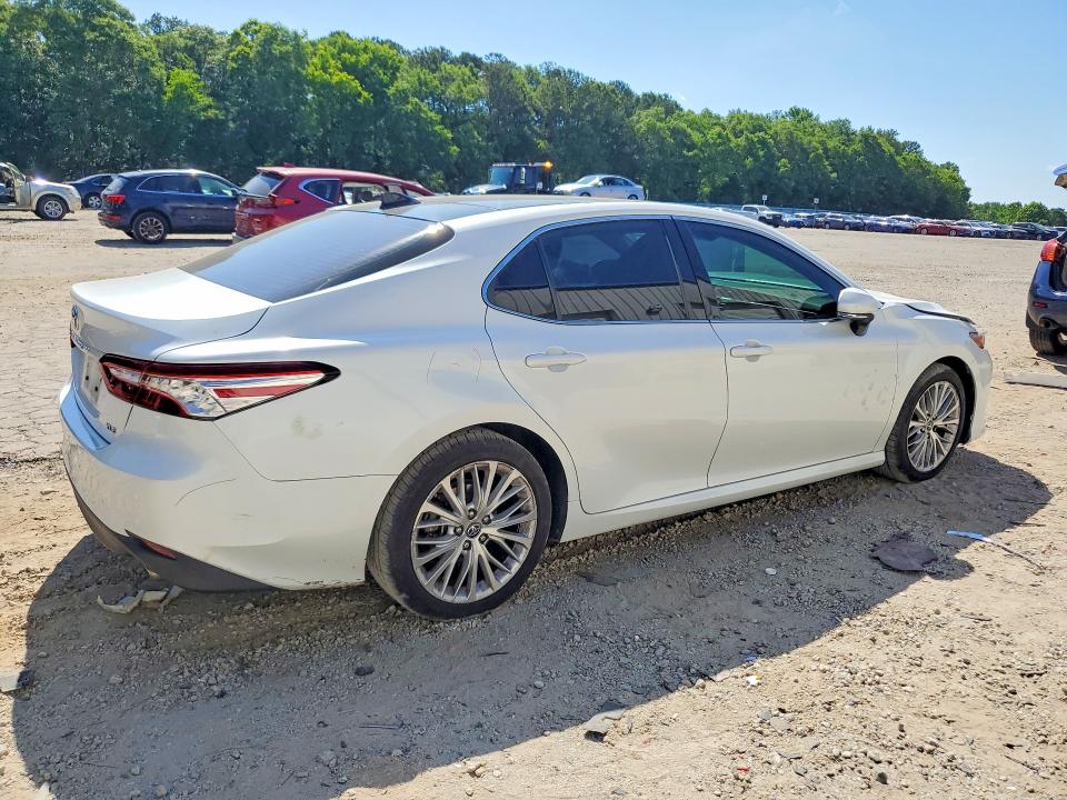 53783906 :رقم المزاد ، 4T1B11HKXKU794546 vin ، 2019 Toyota Camry مزاد بيع