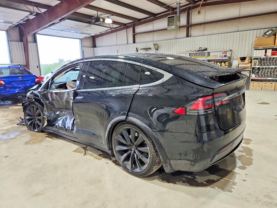 54356196 :رقم المزاد ، 5YJXCBE26LF261148 vin ، 2020 Tesla Model X مزاد بيع