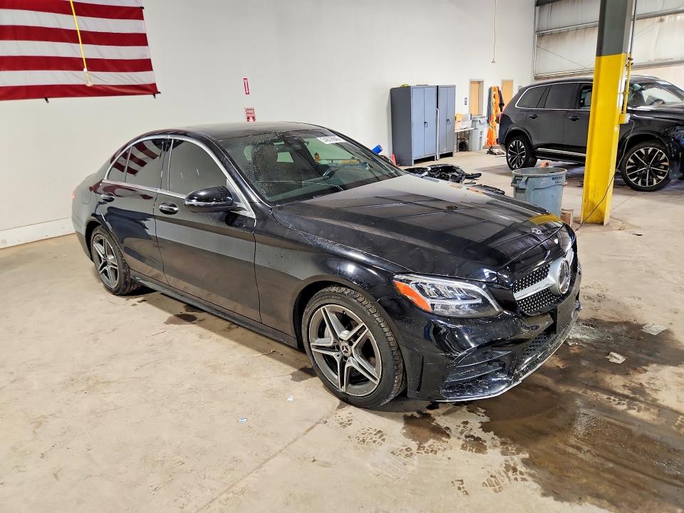 54876946 :رقم المزاد ، W1KWF8EB4LR575001 vin ، 2020 Mercedes-benz C مزاد بيع