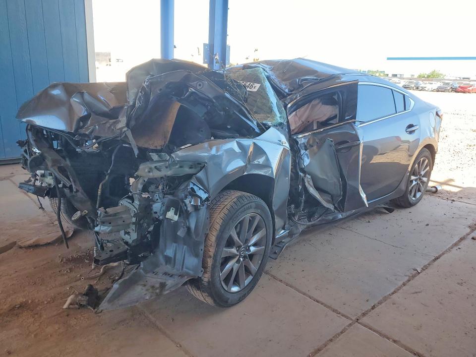 Продажа на аукционе авто 2018 Mazda 6, vin: JM1GL1UM7J1332649, номер лота: 52586546