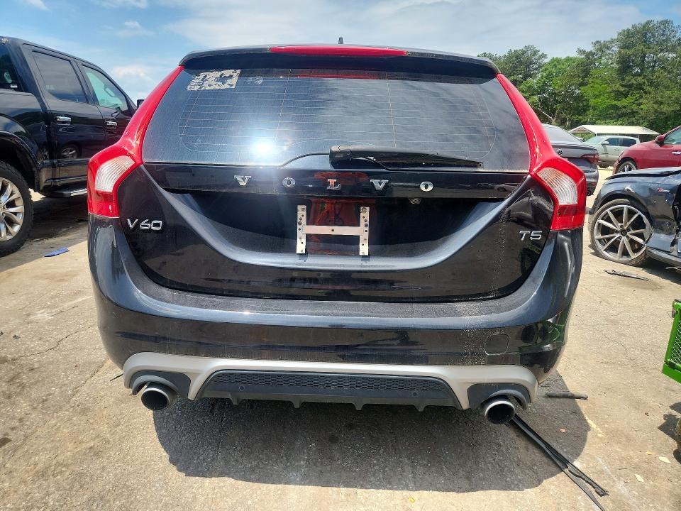 Продажа на аукционе авто 2018 Volvo V60, vin: YV140MELXJ2389290, номер лота: 52983396