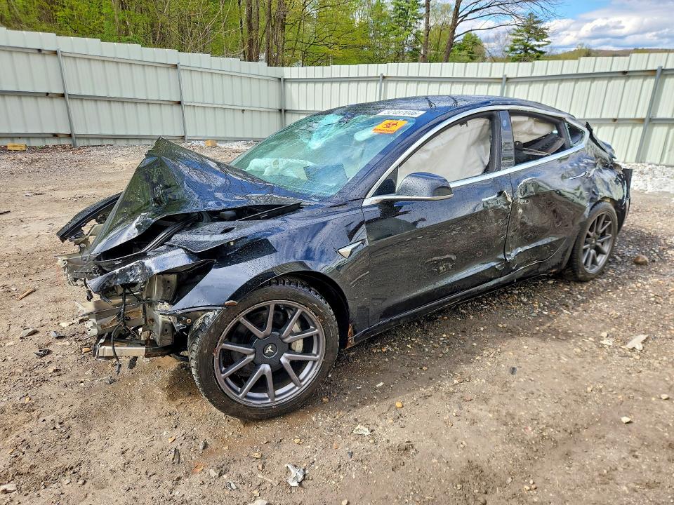 Продаж на аукціоні авто 2018 Tesla Model 3, vin: 5YJ3E1EB8JF184315, номер лоту: 52487046