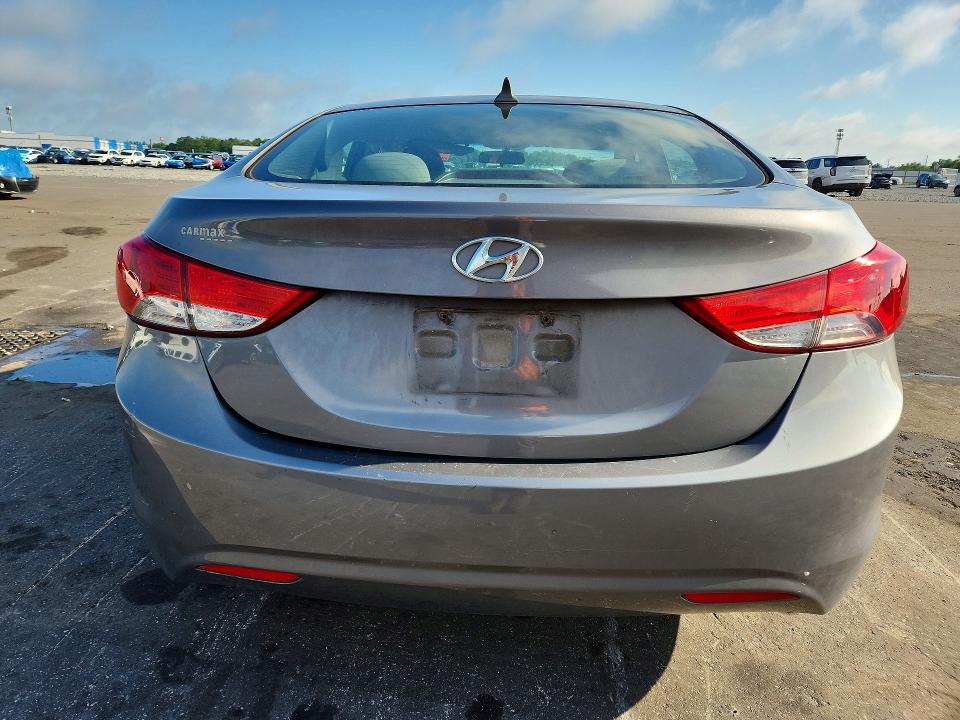 53323126 :رقم المزاد ، 5NPDH4AE9CH078277 vin ، 2012 Hyundai Elantra مزاد بيع