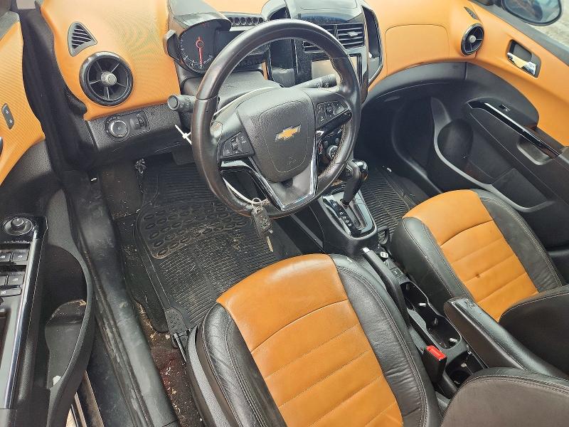 52484276 :رقم المزاد ، 1G1JE5SB2F4174650 vin ، 2015 Chevrolet Sonic مزاد بيع