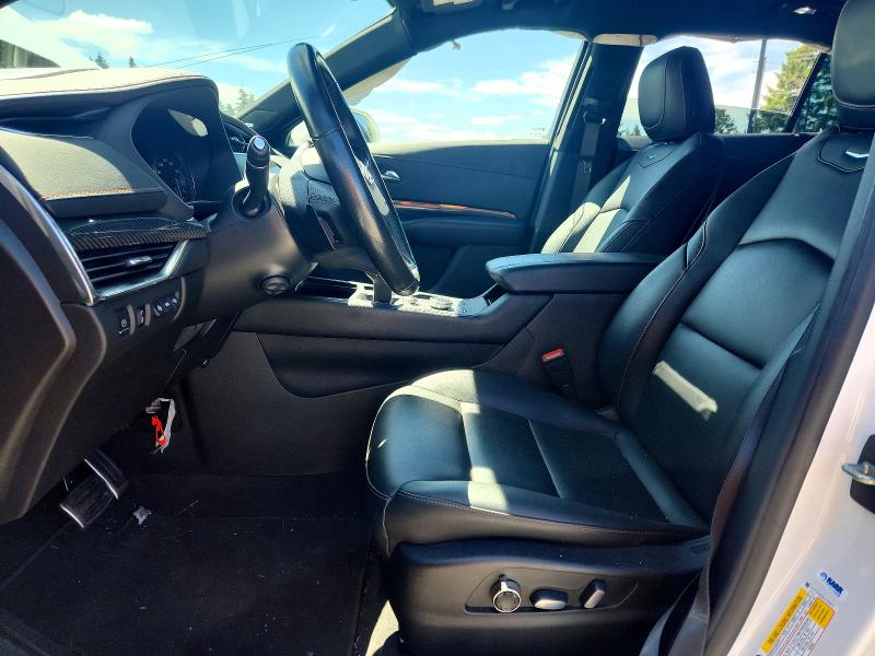 54775546 :رقم المزاد ، 1GYFZFR44LF122977 vin ، 2020 Cadillac Xt4 مزاد بيع