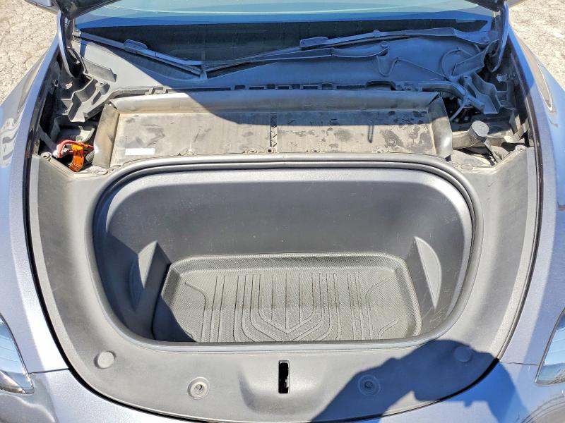 53012336 :رقم المزاد ، 7SAYGAEE3PF588595 vin ، 2023 Tesla Model Y مزاد بيع