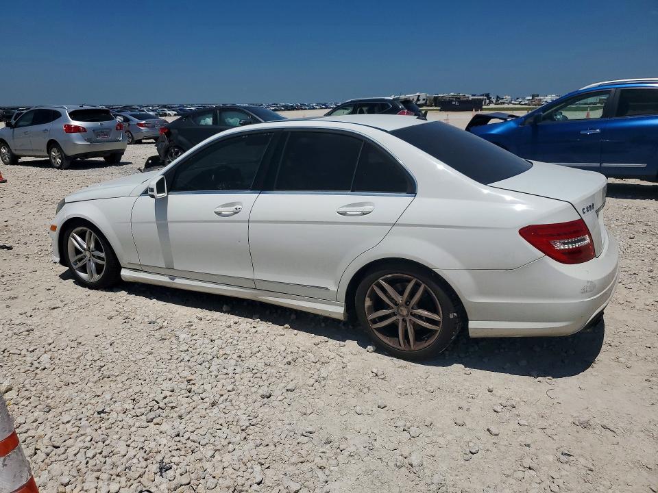 Продаж на аукціоні авто 2013 Mercedes-benz C, vin: WDDGF4HB0DR258083, номер лоту: 53547356
