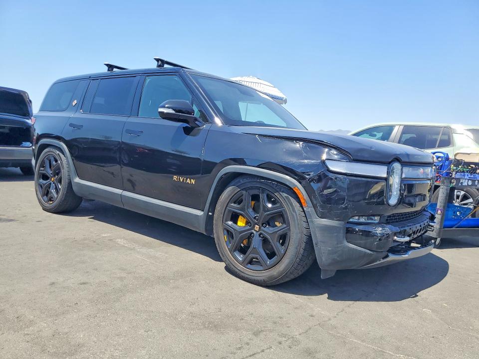 55606546 :رقم المزاد ، 7PDSGABL1NN001954 vin ، 2022 Rivian R1s مزاد بيع