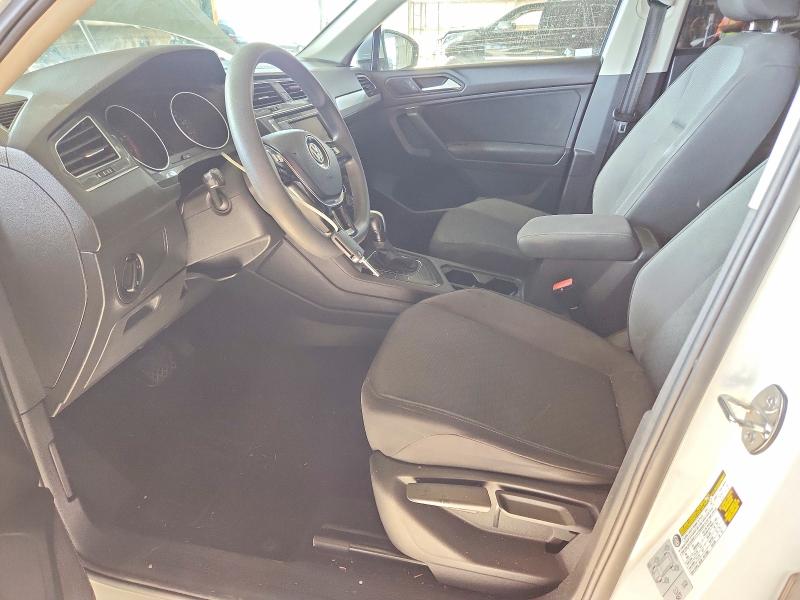 53449446 :رقم المزاد ، 3VV1B7AX5KM051854 vin ، 2019 Volkswagen Tiguan مزاد بيع
