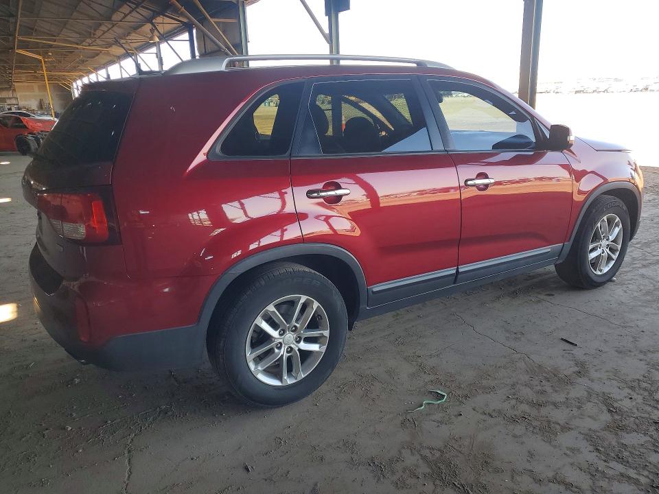55601286 :رقم المزاد ، 5XYKT3A6XFG646802 vin ، 2015 Kia Sorento مزاد بيع