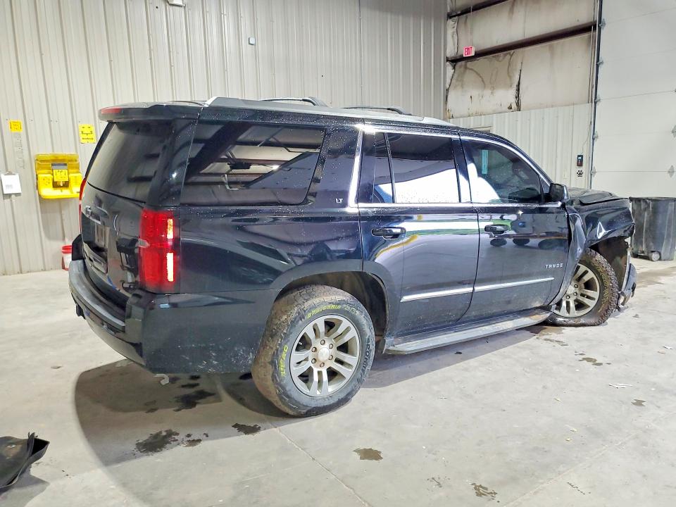 53481526 :رقم المزاد ، 1GNSKBKC2HR273803 vin ، 2017 Chevrolet Tahoe مزاد بيع