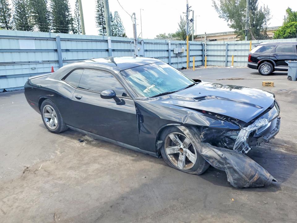 52558116 :رقم المزاد ، 2C3CDYBT0EH205400 vin ، 2014 Dodge Challenger مزاد بيع