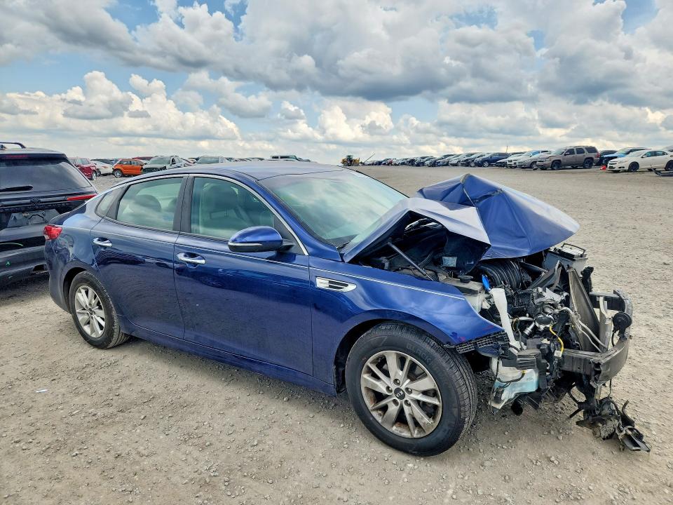 2018 Kia Optima მანქანა იყიდება აუქციონზე, vin: 5XXGT4L35JG200102, აუქციონის ნომერი: 54315726