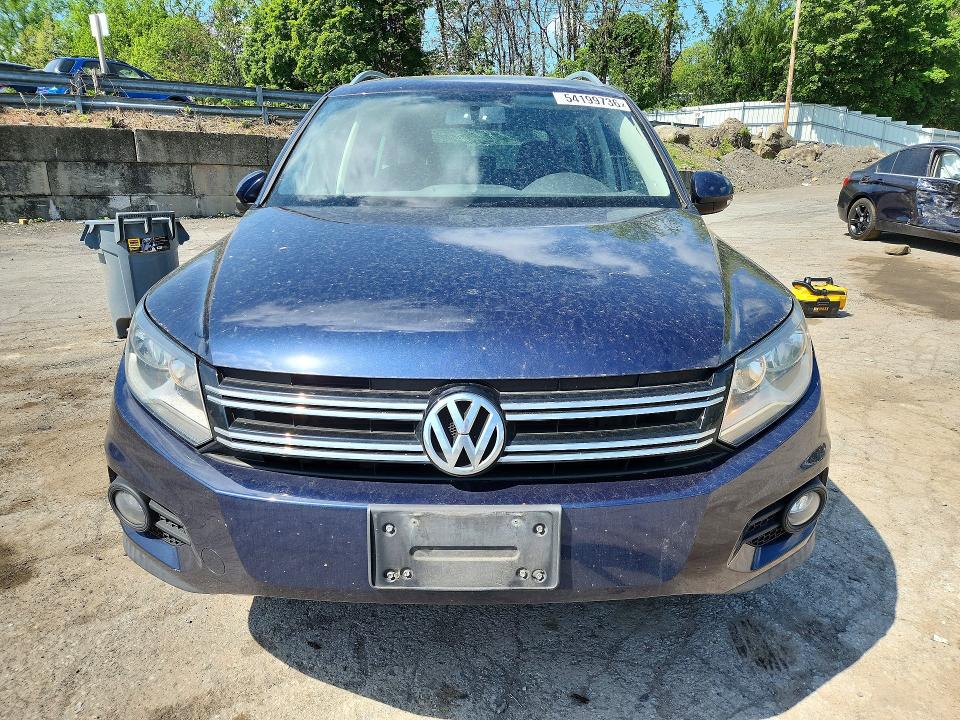 Продажа на аукционе авто 2015 Volkswagen Tiguan, vin: WVGBV7AX0FW611288, номер лота: 54199736