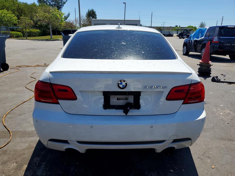 2011 Bmw 335 მანქანა იყიდება აუქციონზე, vin: WBAKG1C56BE618606, აუქციონის ნომერი: 52714236