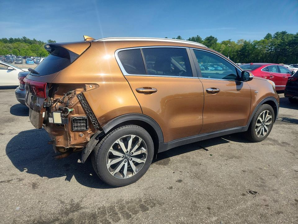 2018 Kia Sportage მანქანა იყიდება აუქციონზე, vin: KNDPNCACXJ7373663, აუქციონის ნომერი: 53750116