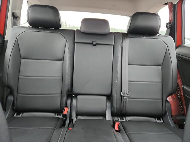 54367236 :رقم المزاد ، 3VV2B7AX9JM190176 vin ، 2018 Volkswagen Tiguan مزاد بيع