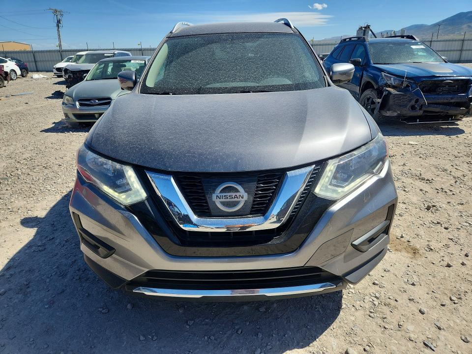 53949186 :رقم المزاد ، KNMAT2MV1HP616614 vin ، 2017 Nissan Rogue مزاد بيع