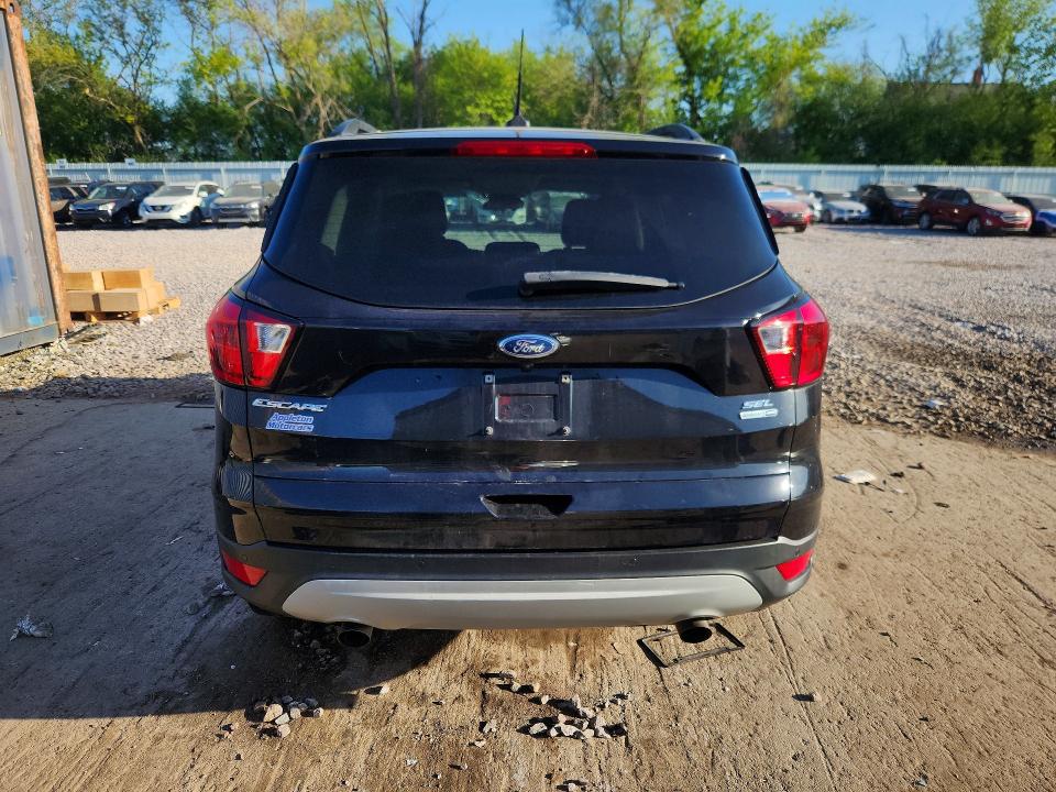 Продажа на аукционе авто 2019 Ford Escape, vin: 1FMCU9HD1KUC21885, номер лота: 53392146