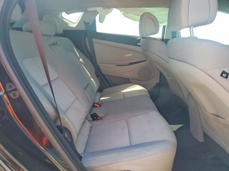 51251376 :رقم المزاد ، KM8J23A4XHU464771 vin ، 2017 Hyundai Tucson مزاد بيع