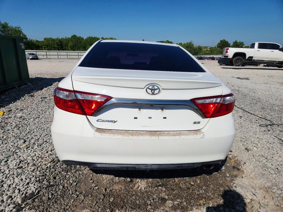 53550366 :رقم المزاد ، 4T1BF1FK3HU722424 vin ، 2017 Toyota Camry مزاد بيع