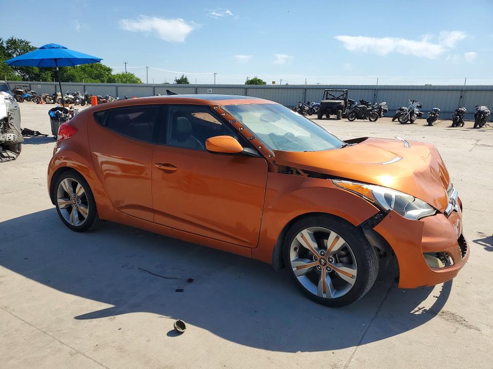2013 Hyundai Veloster მანქანა იყიდება აუქციონზე, vin: KMHTC6AD7DU086958, აუქციონის ნომერი: 53732586