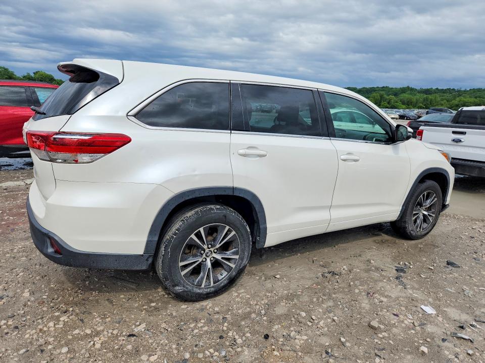 Продаж на аукціоні авто 2018 Toyota Highlander, vin: 5TDZARFH5JS036920, номер лоту: 53919356