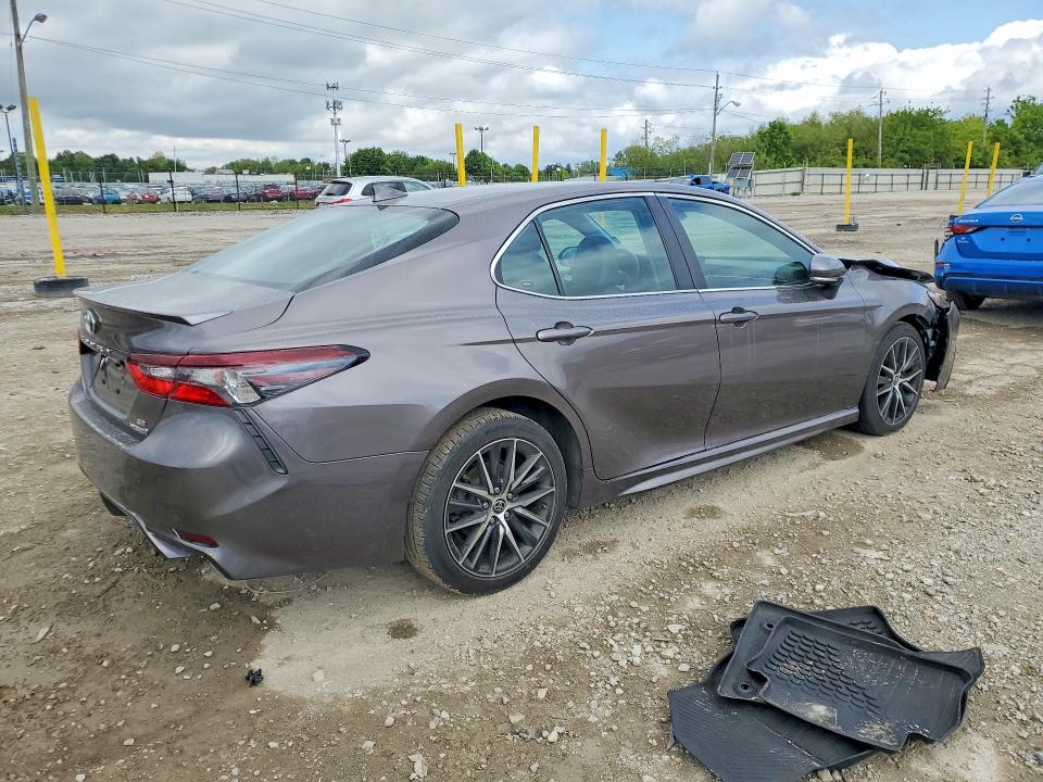 Продажа на аукционе авто 2022 Toyota Camry Hybrid, vin: 4T1S31AK0NU584868, номер лота: 51547236