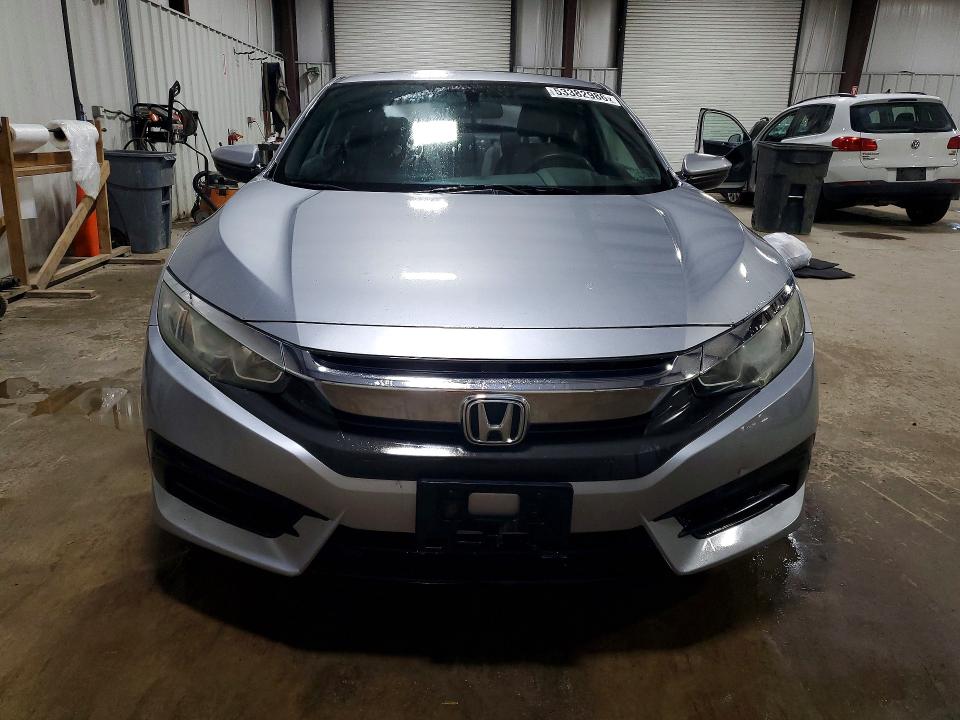 53382986 :رقم المزاد ، 2HGFC4B06JH303305 vin ، 2018 Honda Civic مزاد بيع