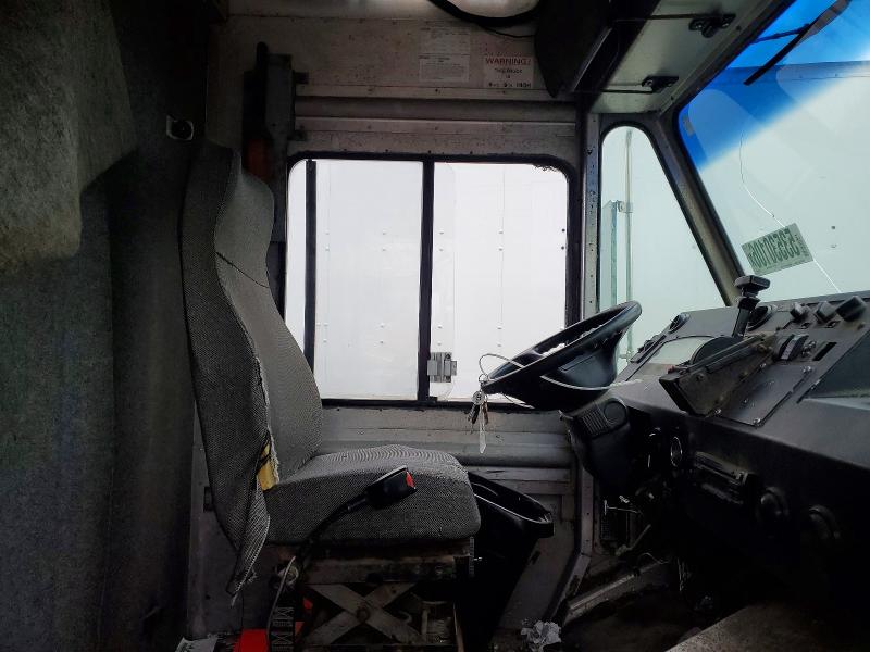 53530106 :رقم المزاد ، 5B4KPD27593435832 vin ، 2009 Workhorse Commercial Chassis مزاد بيع
