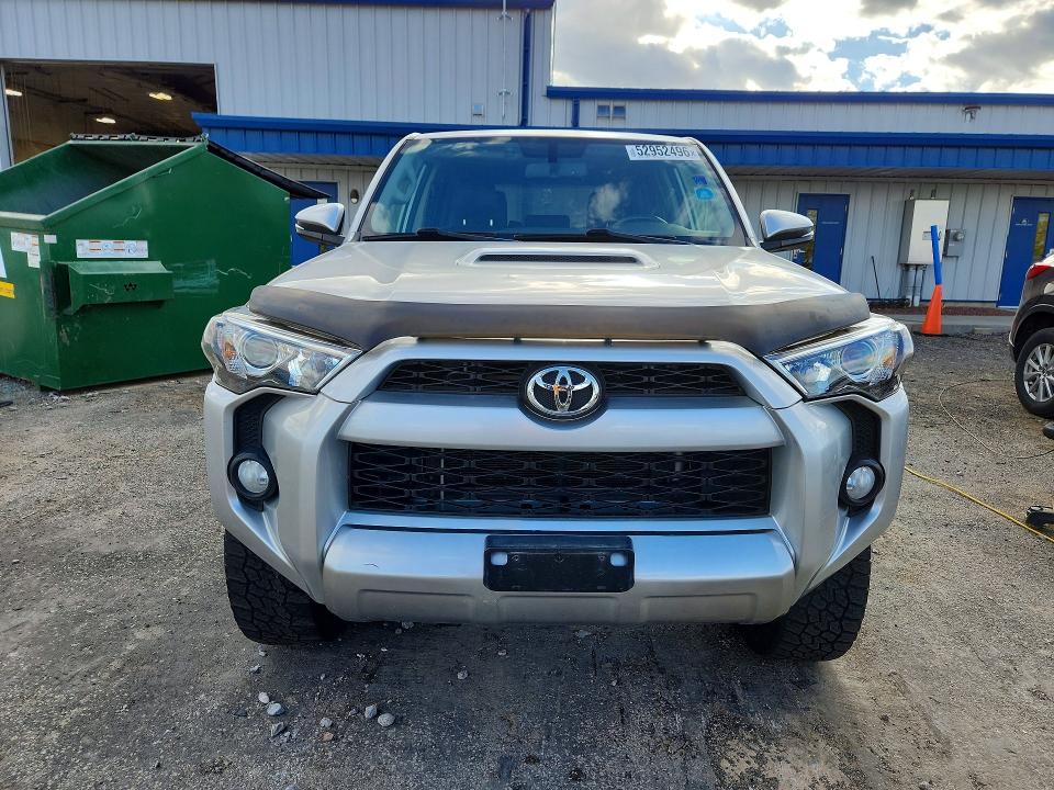 52952496 :رقم المزاد ، JTEBU5JR0F5239563 vin ، 2015 Toyota 4runner مزاد بيع